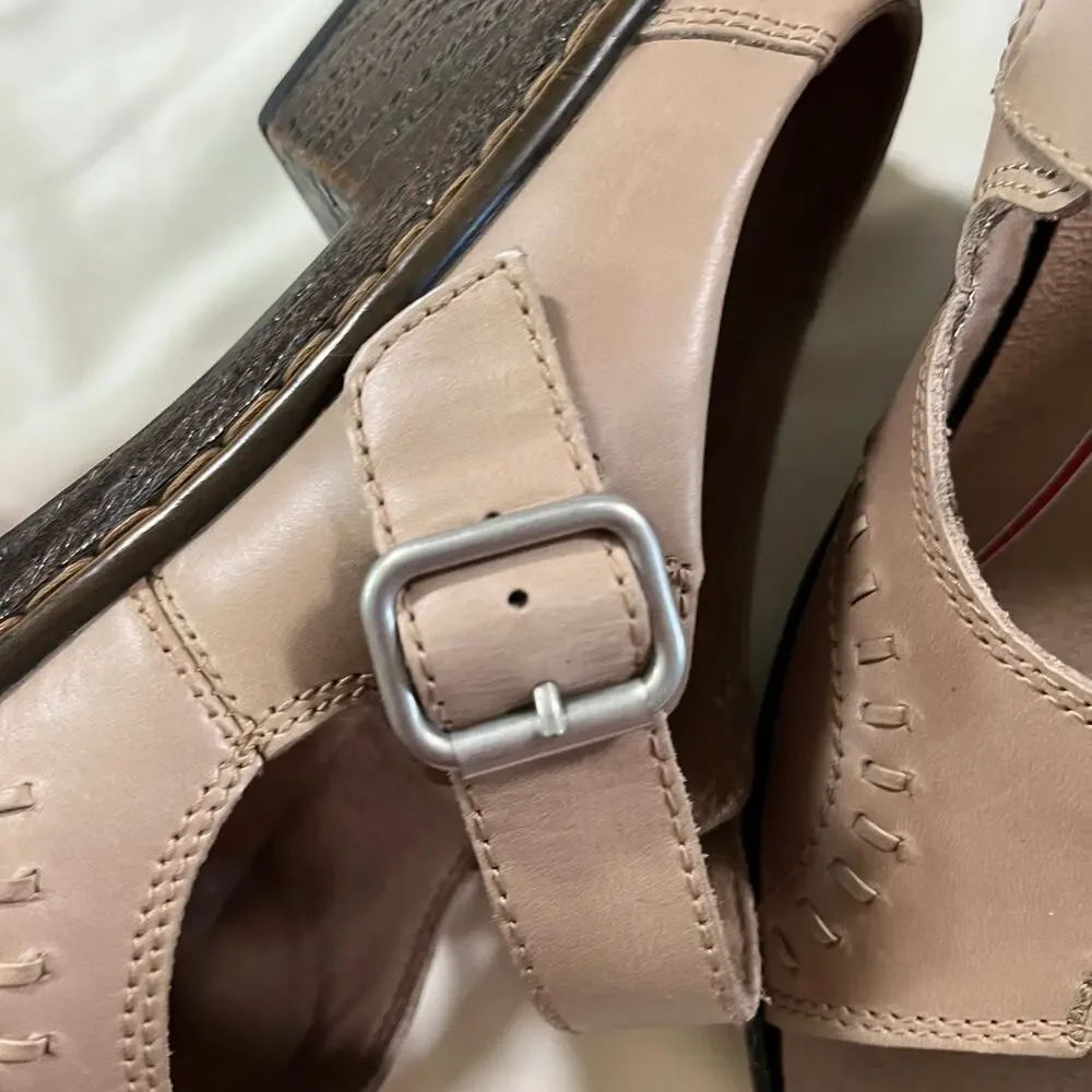 Klogs Tan Leather Sandal Sz 10 Slip On Boho Lagenlook Forest Fairy Y2K